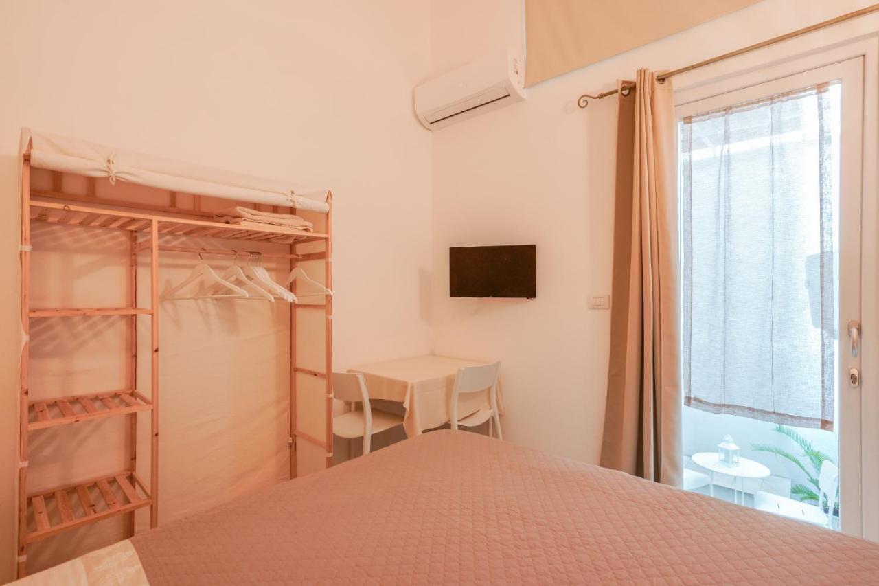 Approdo Rooms - Eja Sardinia Cagliari Exterior foto